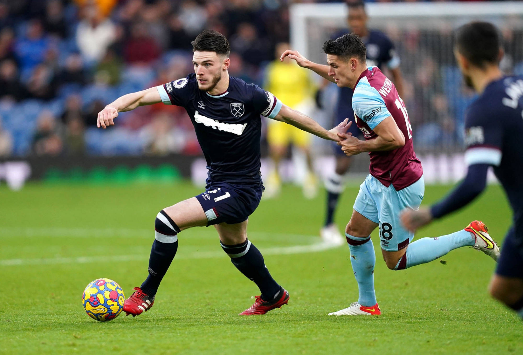 同时也激发 同时也激发